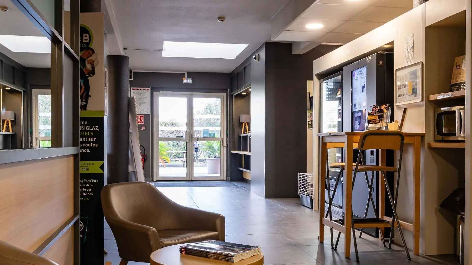 **  B&B Hotel Valence Sud Francia