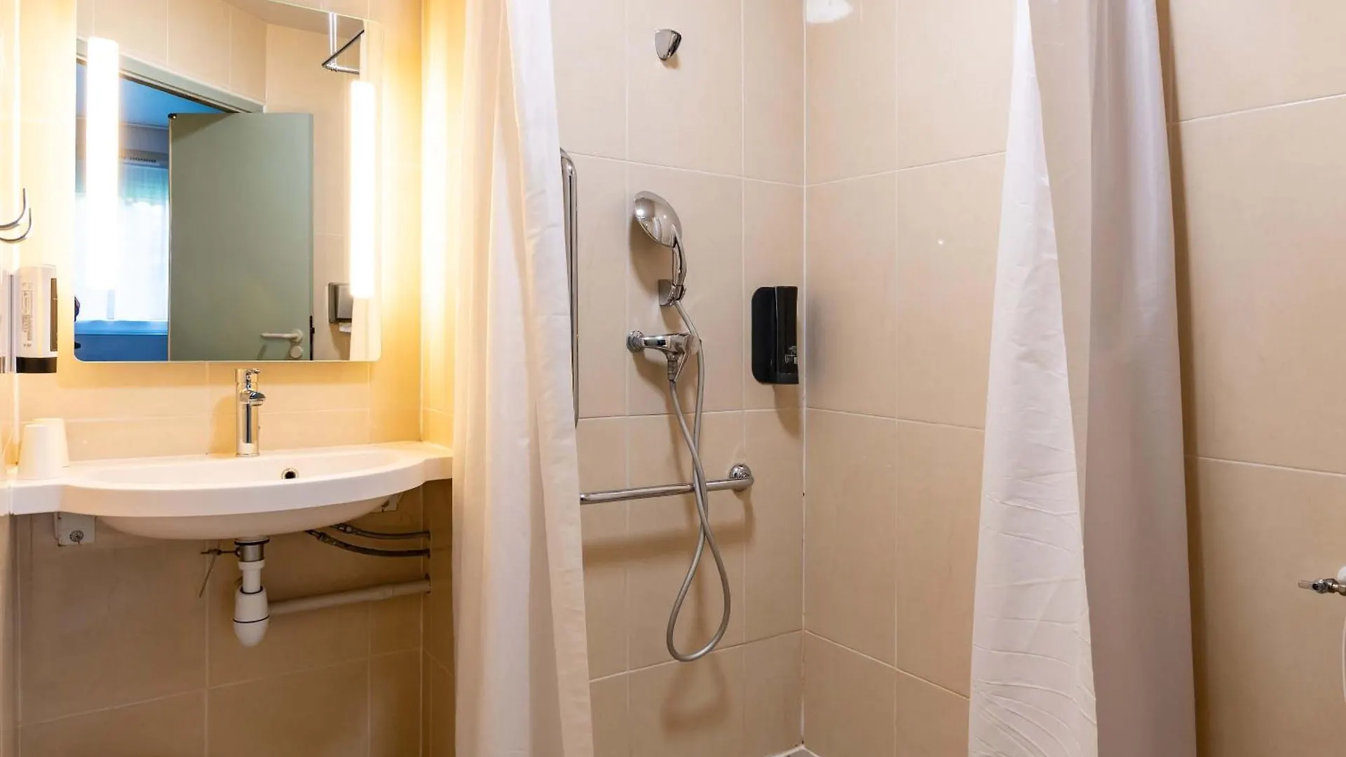 B&B Hotel Valence Sud
